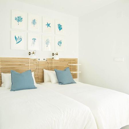 شقة Modern Sea Front East Wind لقنت المظهر الخارجي الصورة